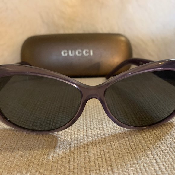 Gorgeous Gucci Frames with Case - Picture 2 of 8